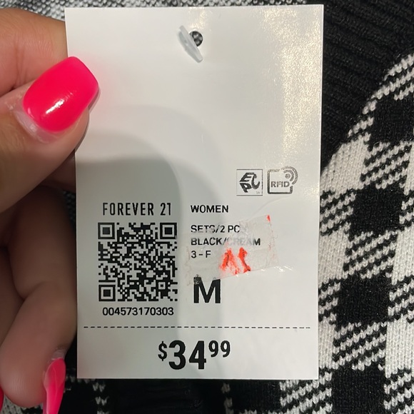 Set!! - Picture 3 of 4